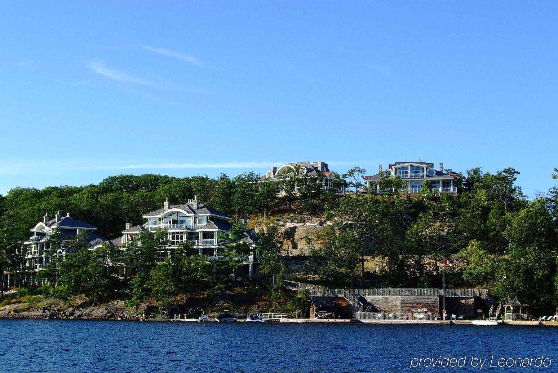 Touchstone Resort On Lake Muskoka Брейсбридж Екстериор снимка