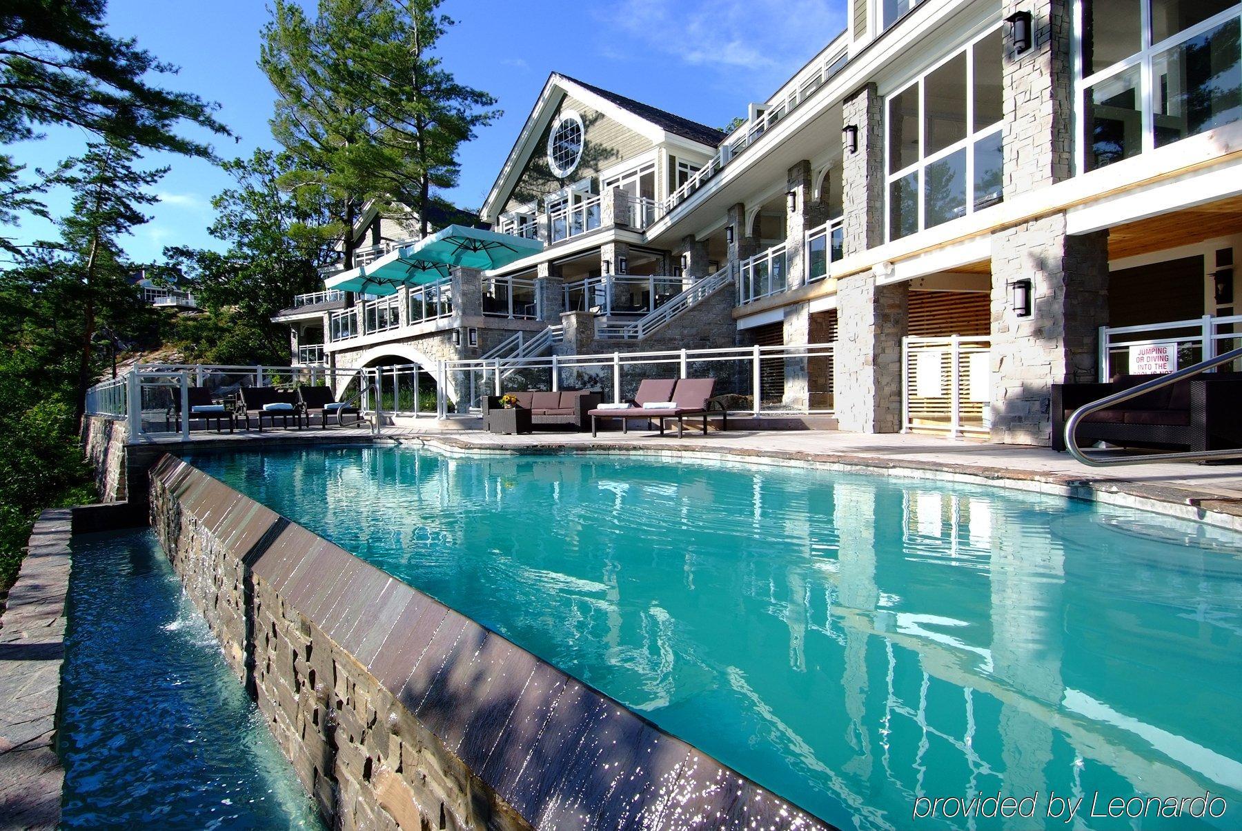 Touchstone Resort On Lake Muskoka Брейсбридж Екстериор снимка