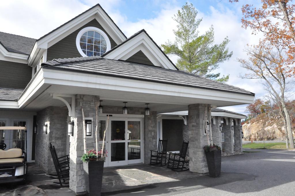 Touchstone Resort On Lake Muskoka Брейсбридж Екстериор снимка